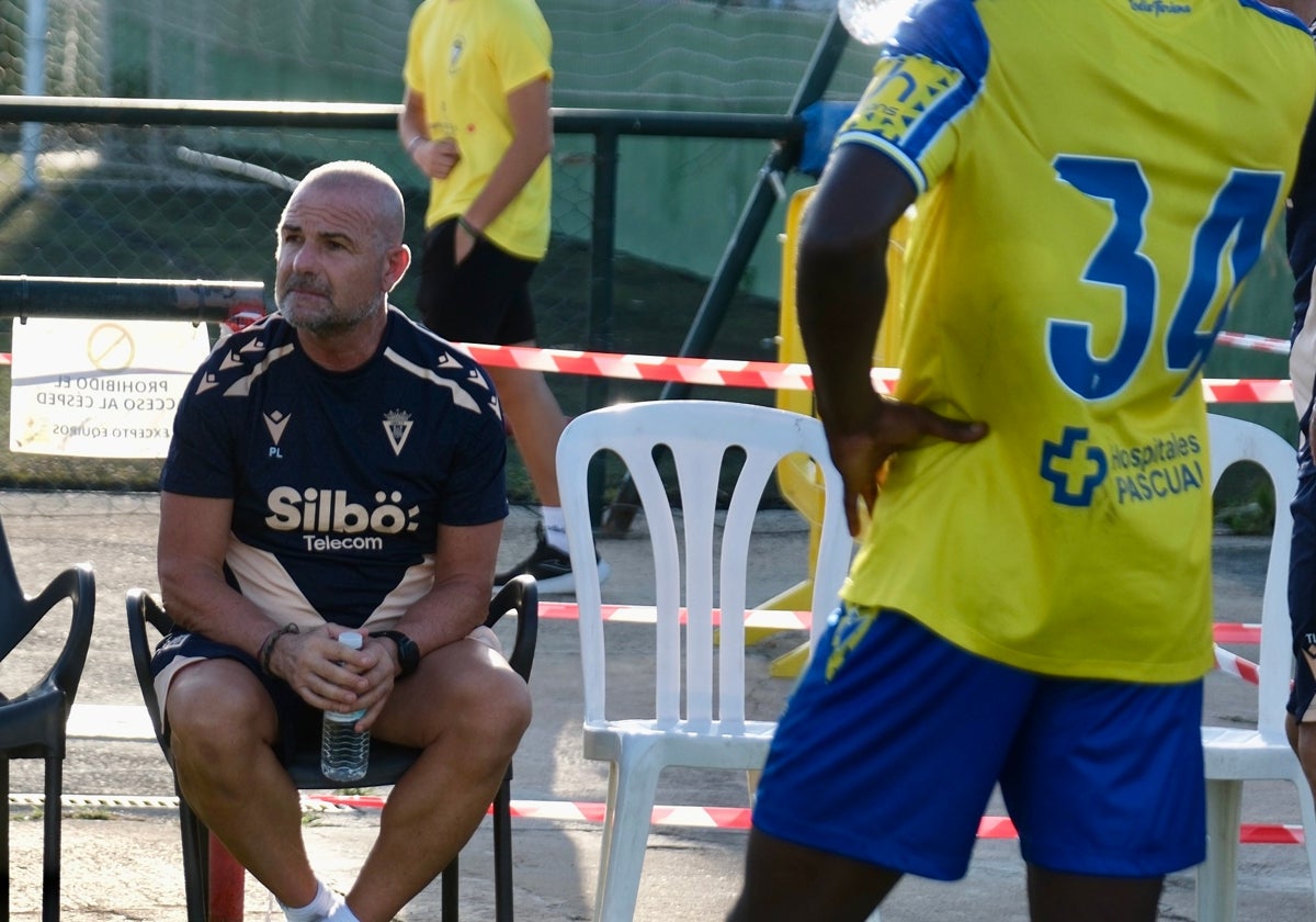 El técnico debutó al frente del banquillo cadista.