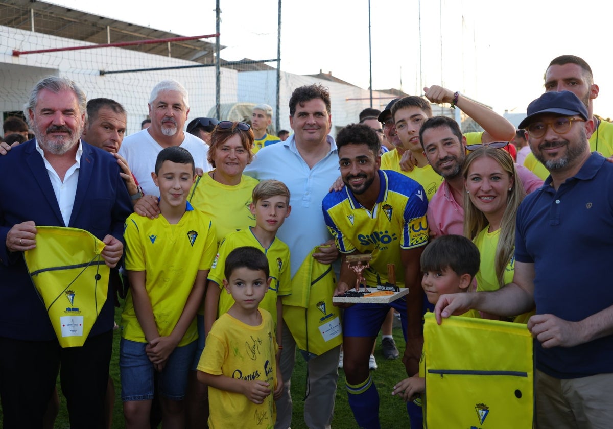 El delantero gaditano recoge el I Trofeo Alfajor Dorado.