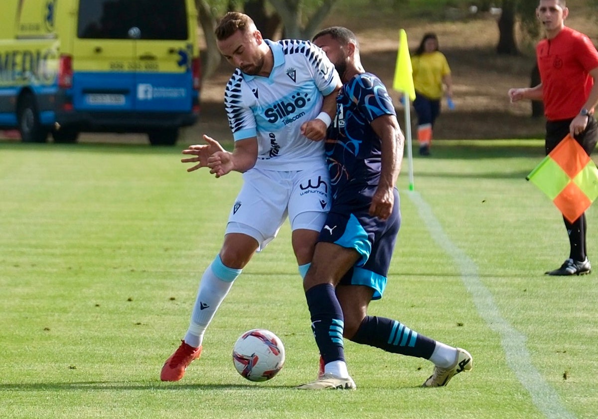 Ontiveros jugó el segundo encuentro de la pretemporada del Cádiz CF.