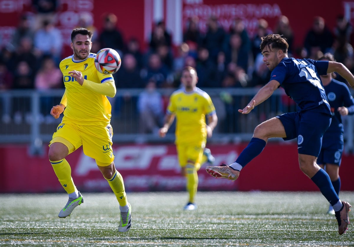 Maxi Gómez defraudó en su etapa en el Cádiz CF.