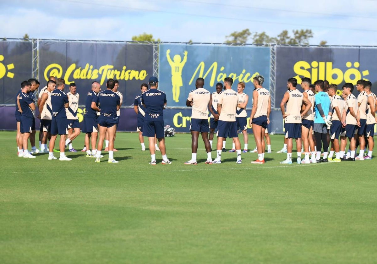 Último entrenamiento del Cádiz CF antes del debut en Liga