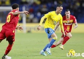 El delantero sin equipo que podría reforzar al Cádiz CF