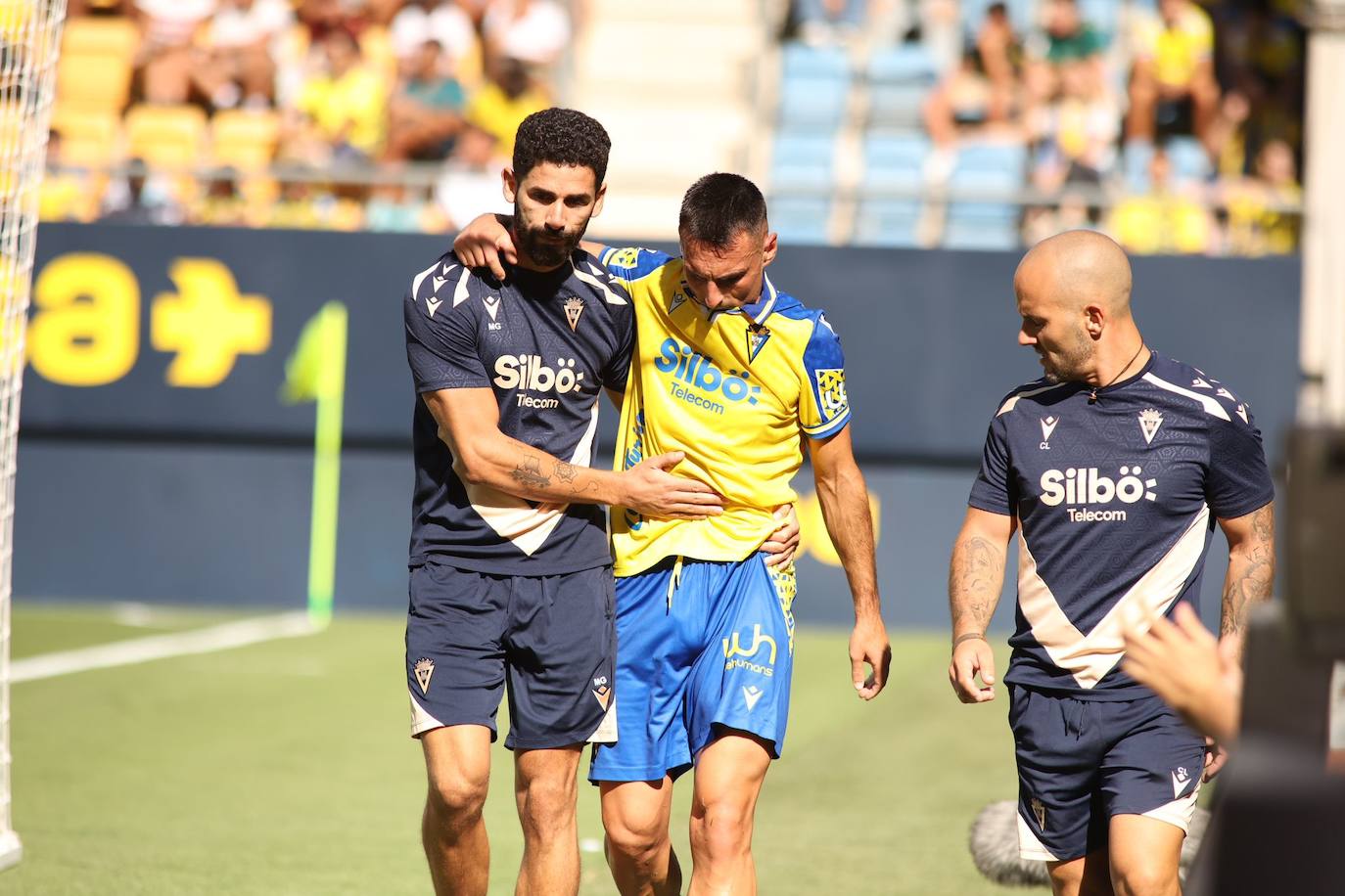 El Cádiz CF - Eldense, en imágenes