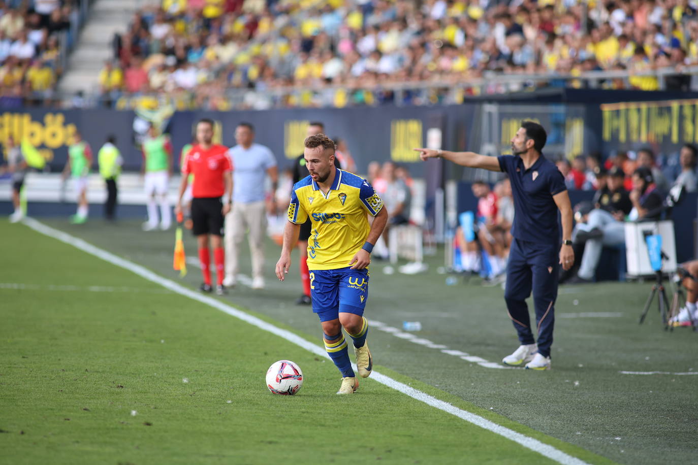 El Cádiz CF - Eldense, en imágenes