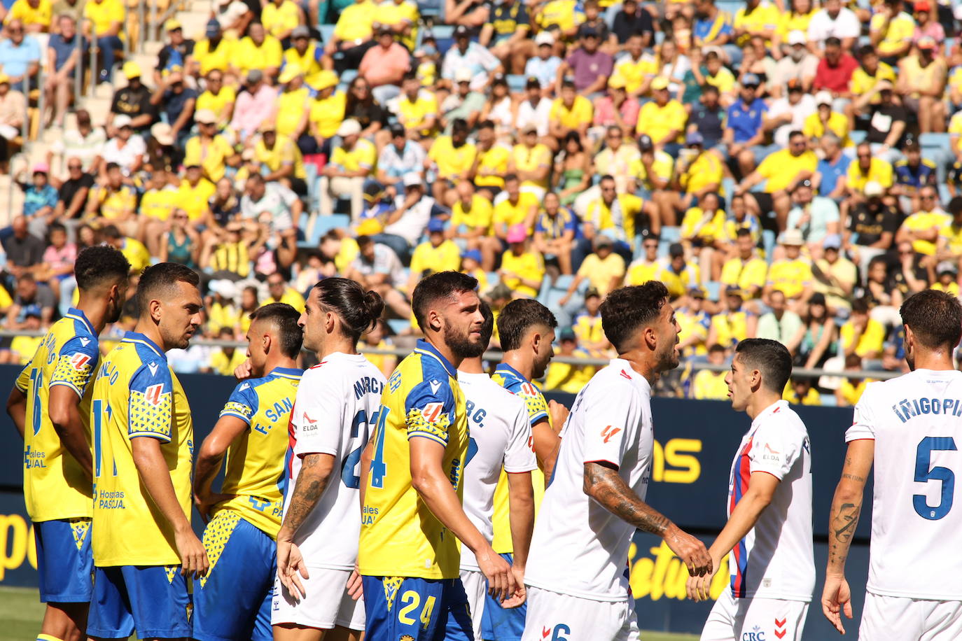 El Cádiz CF - Eldense, en imágenes