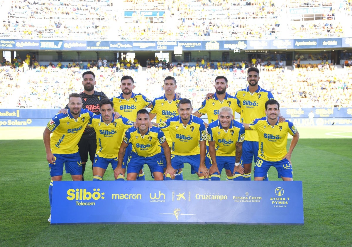 Once inicial del Cádiz ante el Eldense