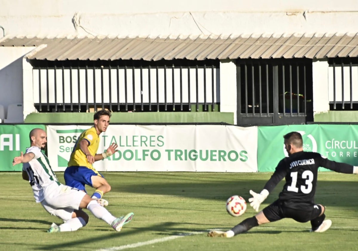 Marcos Denia anotó el tanto del empate para el Mirandilla