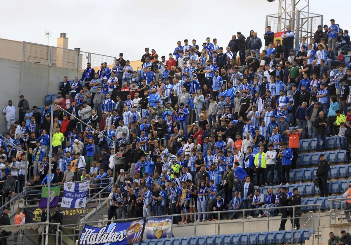 Seguidores del Málaga hace algunos años en el Estadio Carranza.