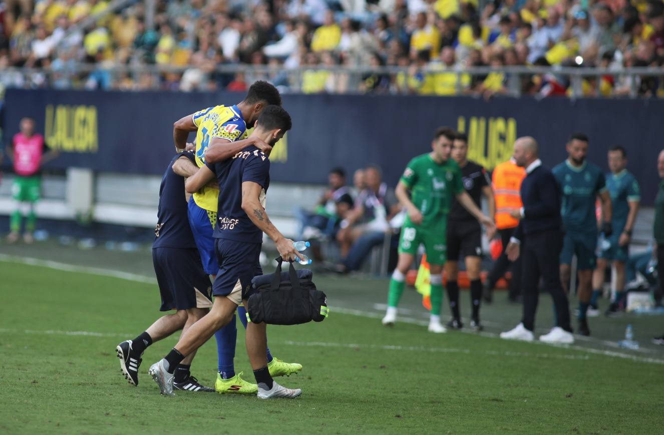 Fotos: Las imágenes del partido entre el Cádiz y el Racing de Santander