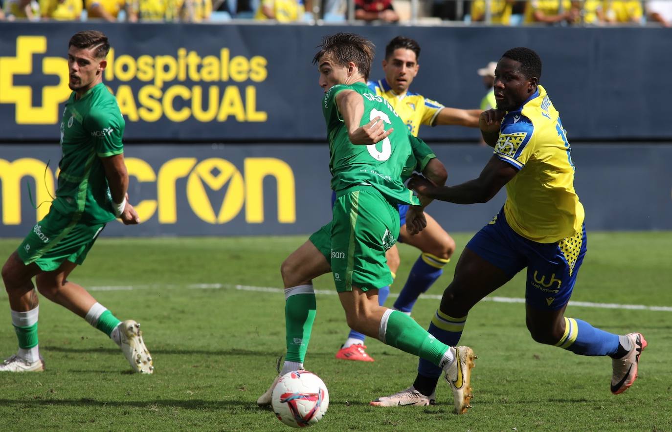 Fotos: Las imágenes del partido entre el Cádiz y el Racing de Santander