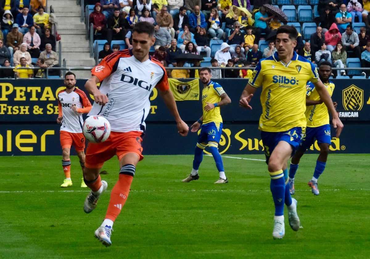 Momento del partido con Carlos Fernández