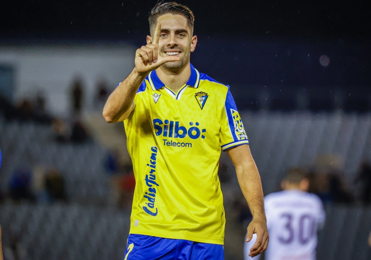 Sobrino celebra su gol tempranero en Jaén.