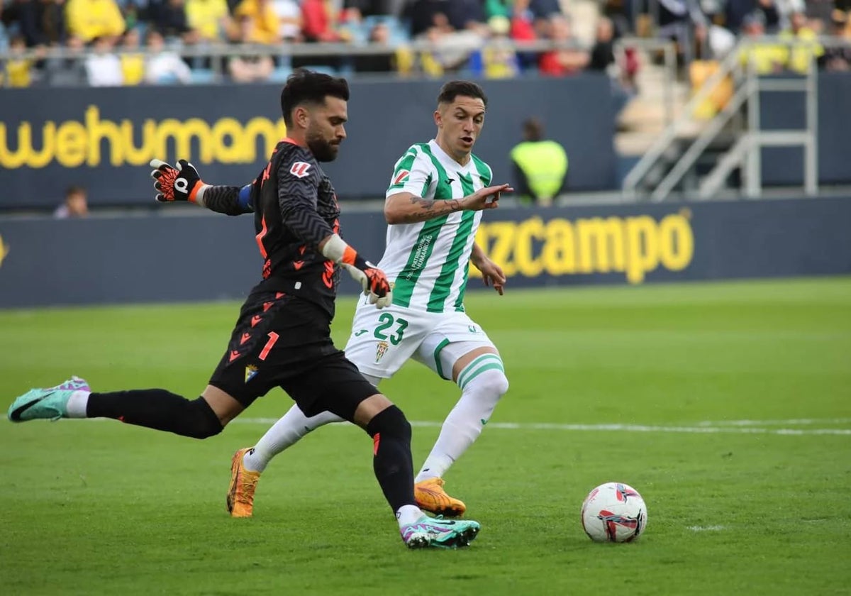 David Gil, durante el Cádiz - Córdoba