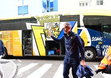 El Cádiz llega solo a su estadio antes del duelo frente al Burgos