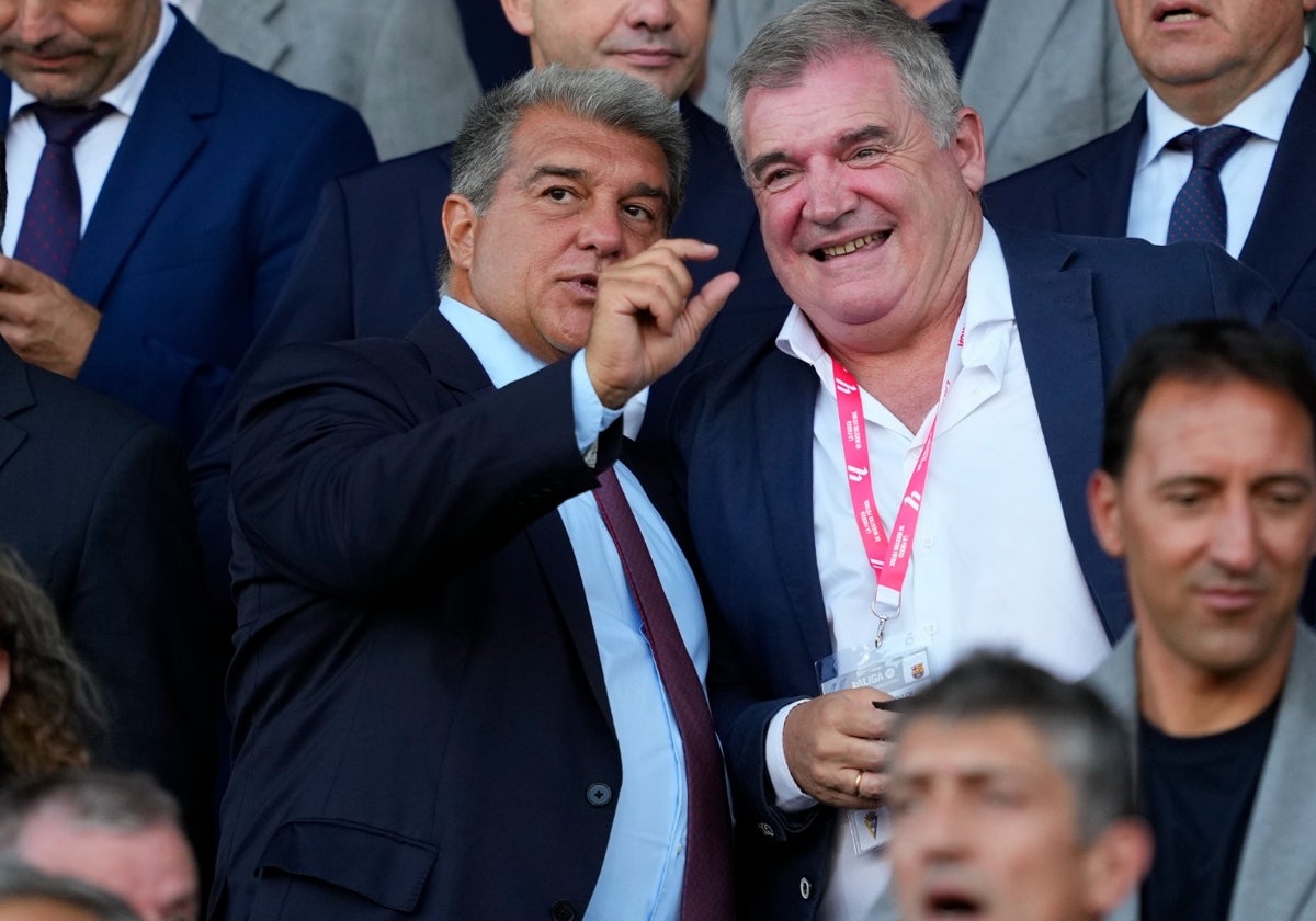 Joan Laporta y Manuel Vizcaíno en un Barça - Cádiz.