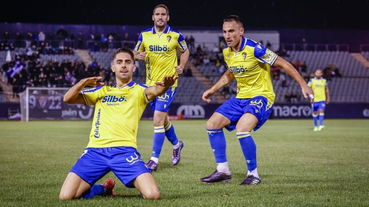 Sobrino celebra su gol en la Copa del Rey ante el Real Jaén.