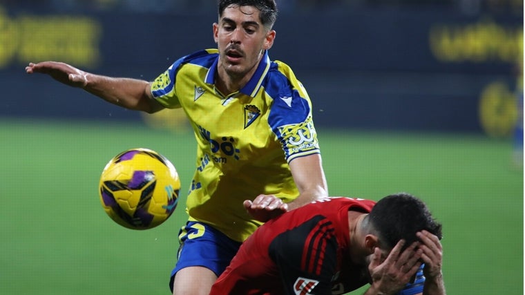 Carlos Fernández, delantero del Cádiz CF.