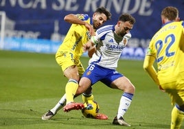 El Cádiz CF, un punto más alejado del descenso