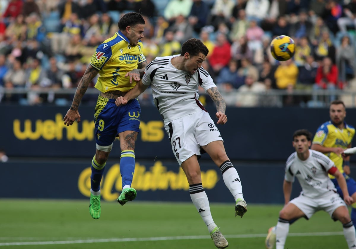 El Cádiz CF visitará al Albacete Balompié en el Estadio Carlos Belmonte.