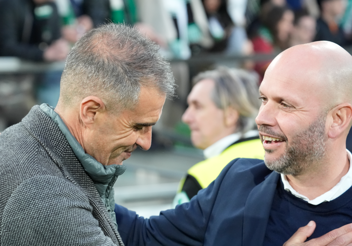 Garitano y José Alberto López se saludan antes del choque