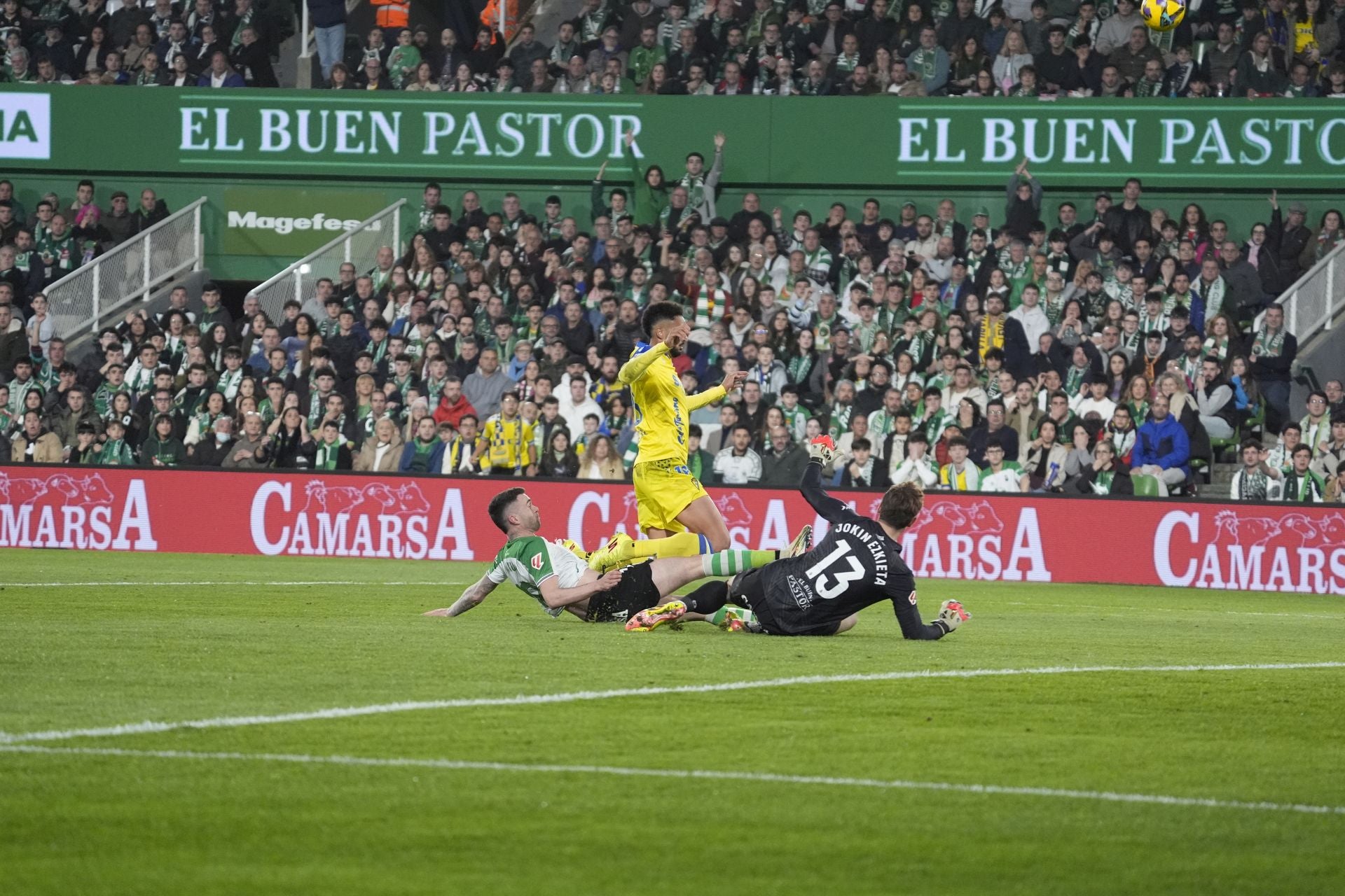 Fotos: El partido Racing - Cádiz, en imágenes