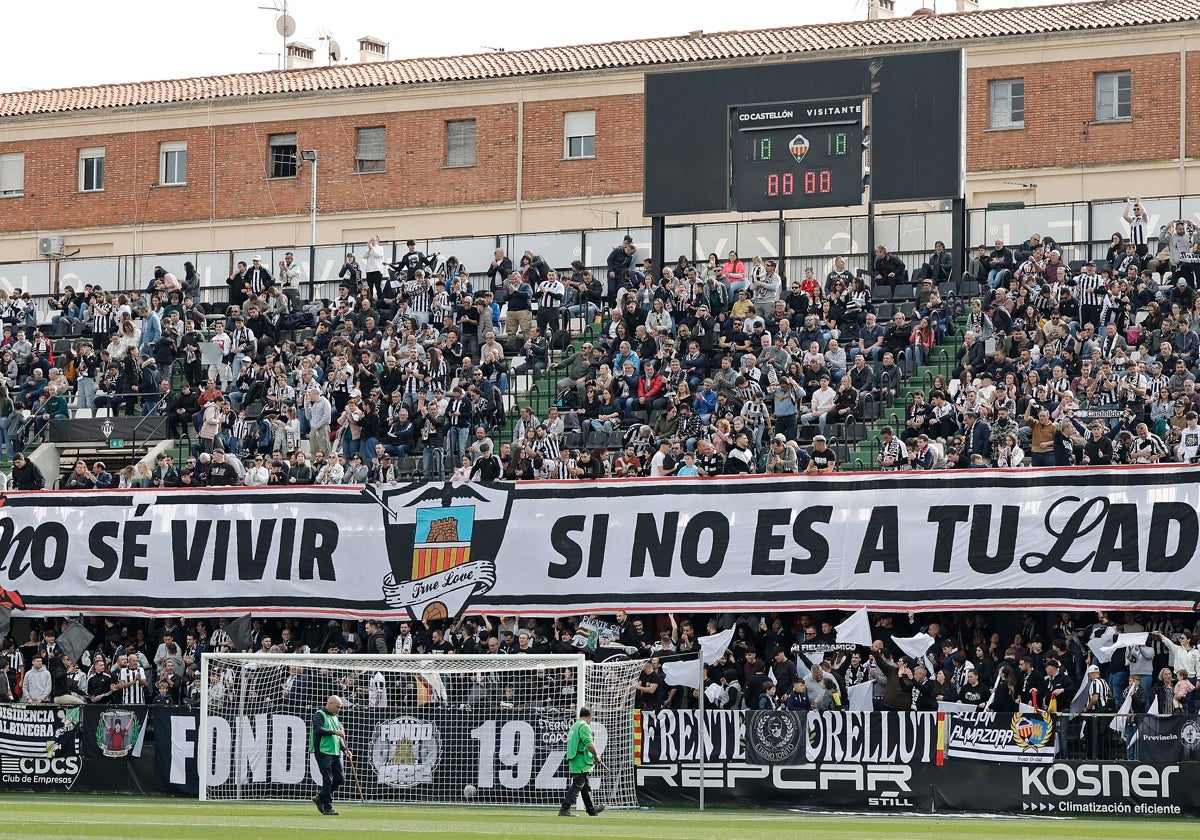 Imagen de la afición castellonense en el último encuentro ante el Eibar