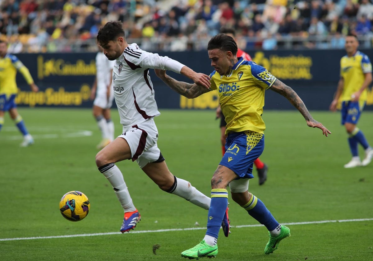 El duelo en Carranza acabó con 1-0 para los gaditanos.