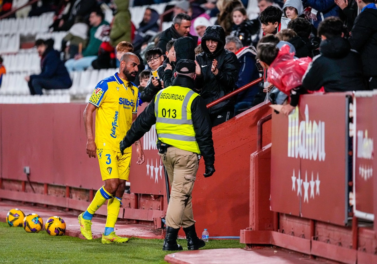 Fali podría volver a tener minutos ante el Tenerife el próximo domingo.