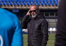 Álvaro Cervera es ahora el entrenador del CD Tenerife.