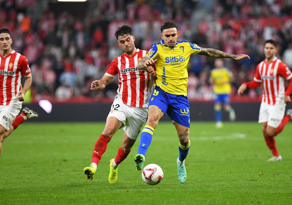 El Sporting visita este viernes Cádiz.