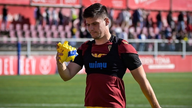 Jorge Meré, excentral de Sporting y Cádiz CF: «No estoy retirado y retiraré a alguno antes»