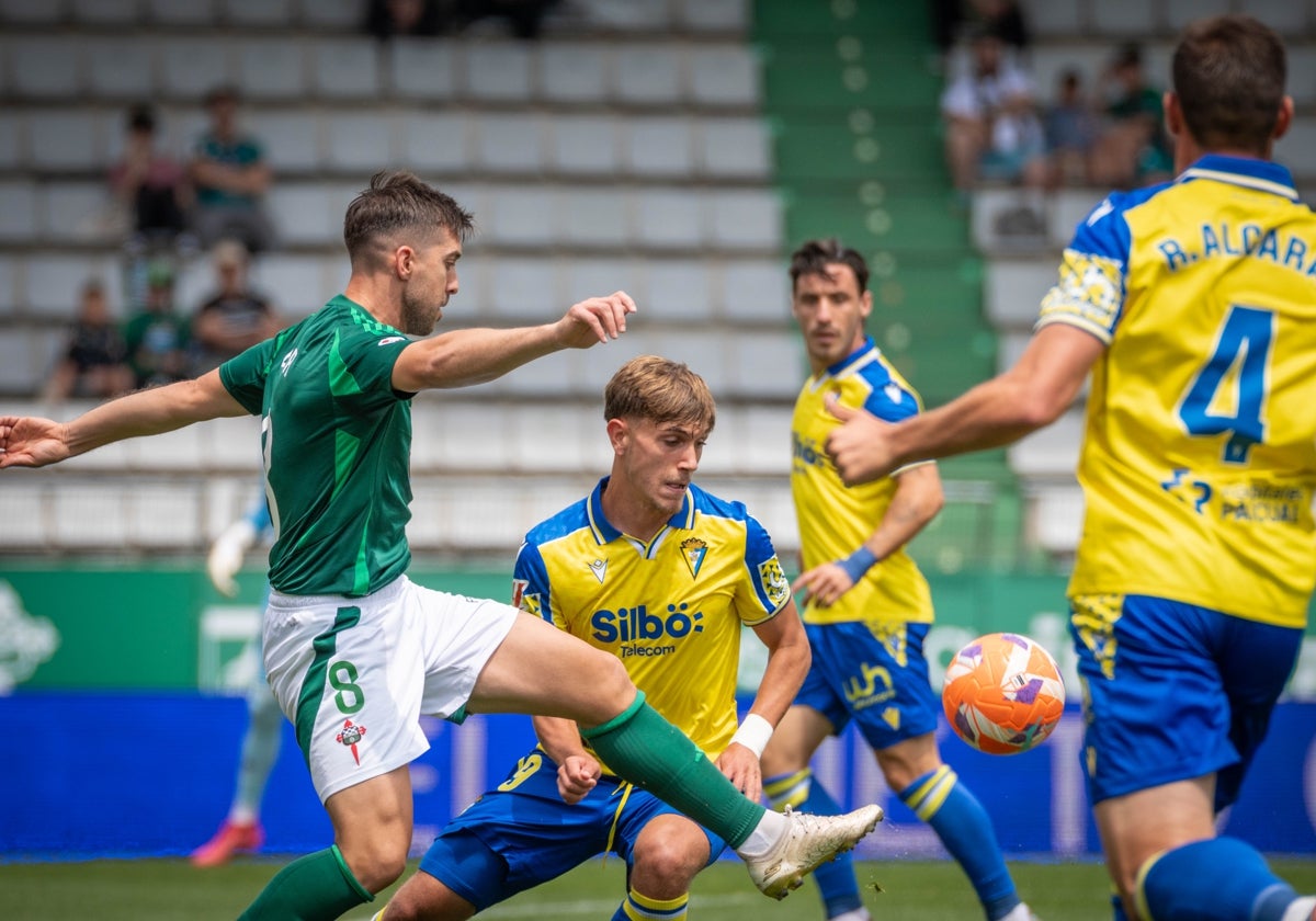 El Cádiz ha perdido en el campo de un descendido.