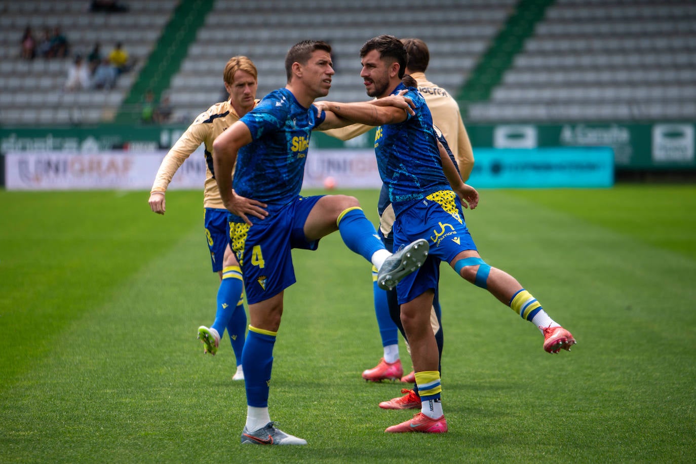 Fotos: así ha sido el partido del Racing de Ferrol - Cádiz