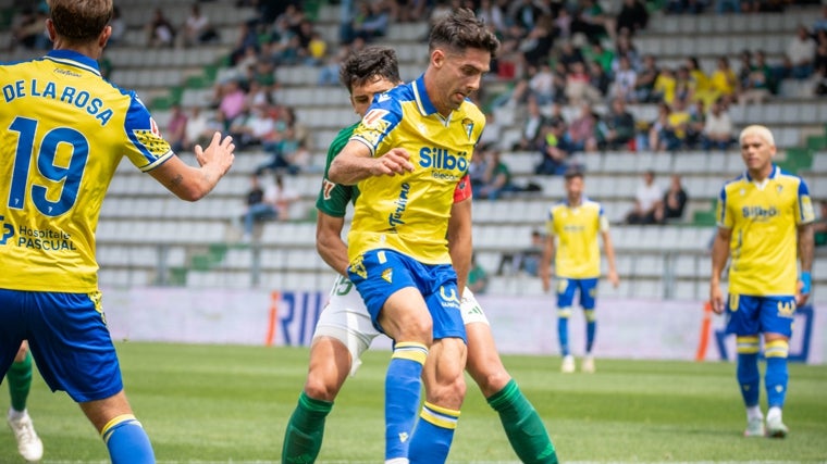 Sobrino durante el Racing de Ferrol - Cádiz.
