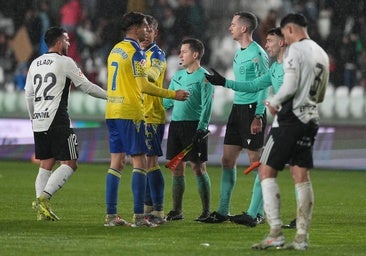 El Cádiz CF no cambiaría mucho su situación en la clasificación.