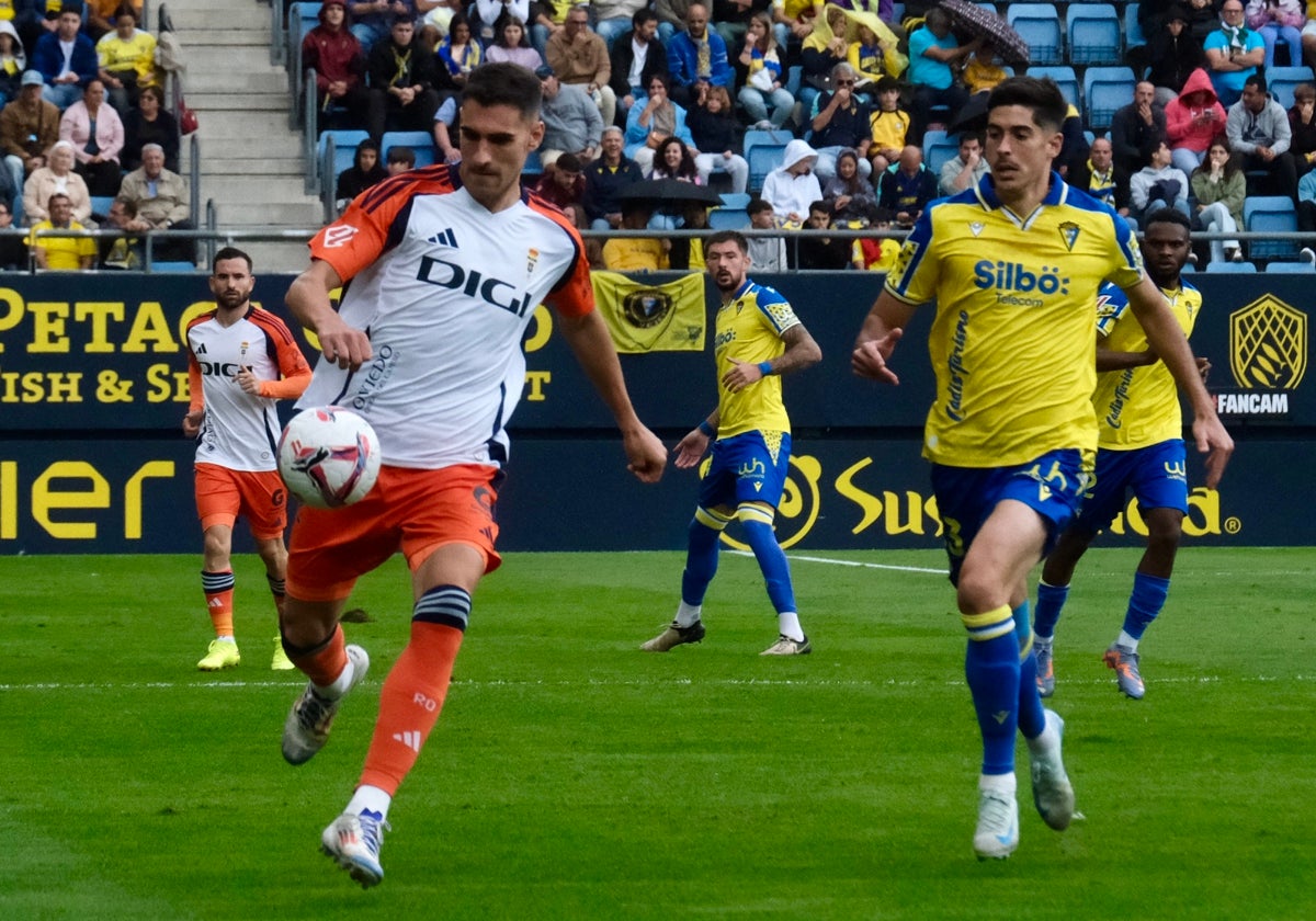 El Cádiz CF jugará ante el Real Oviedo su último encuentro de la temporada.