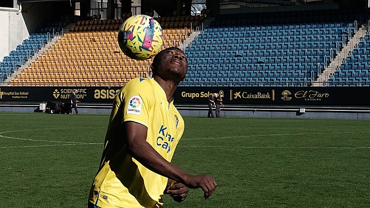 El Cádiz CF dice adiós a Youba Diarra, uno de sus grandes 'blufs'