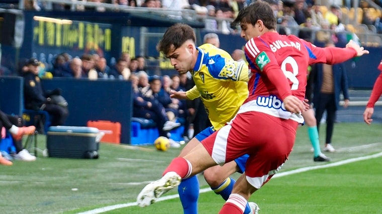 Óscar Melendo cambió el Granada por el Cádiz CF.