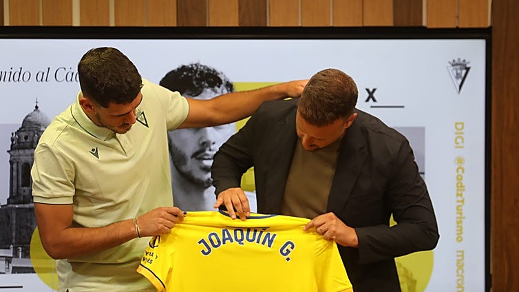 Joaquín González: «No he tenido dudas a la hora de venir al Cádiz CF»