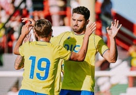 El Cádiz CF calienta motores con su goleada ante el Barbate (0-5)