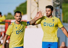 Así fue el debut de seis fichajes del Cádiz CF en Barbate