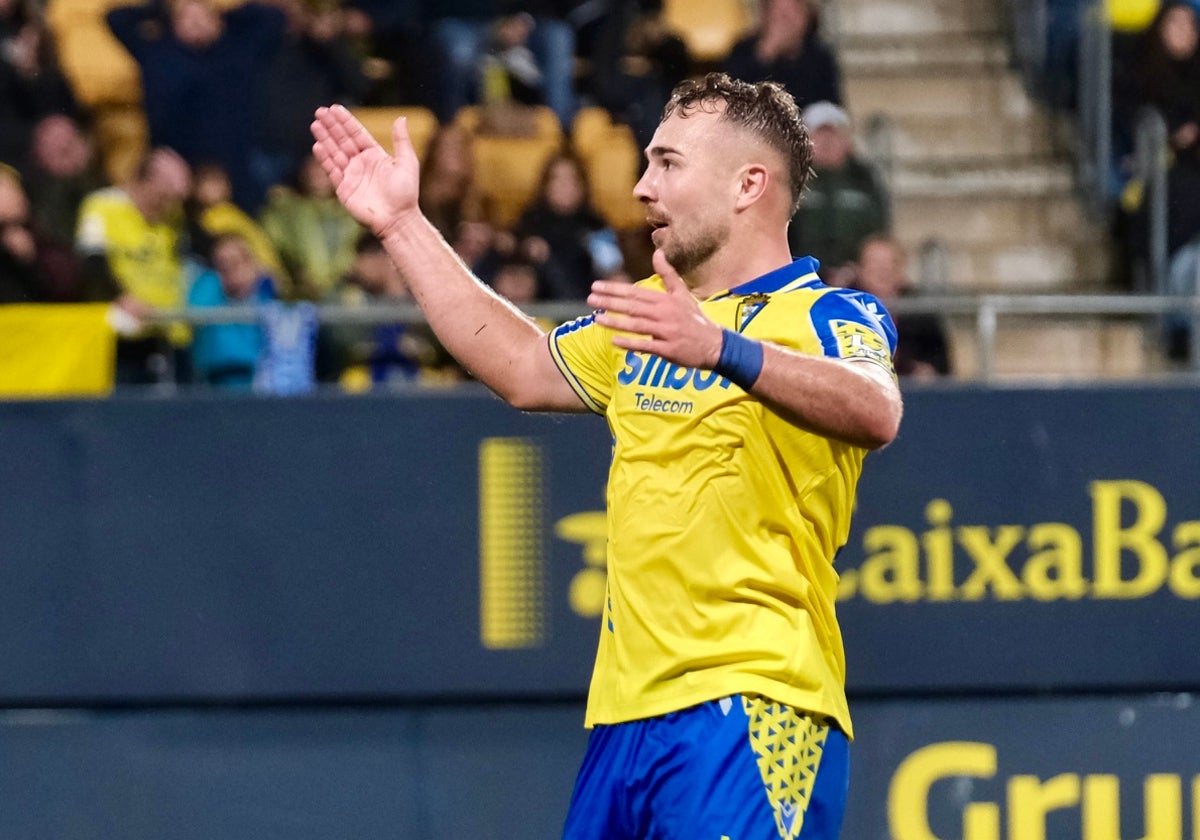 Ontiveros trabaja para llegar en buena forma al inicio de la temporada.