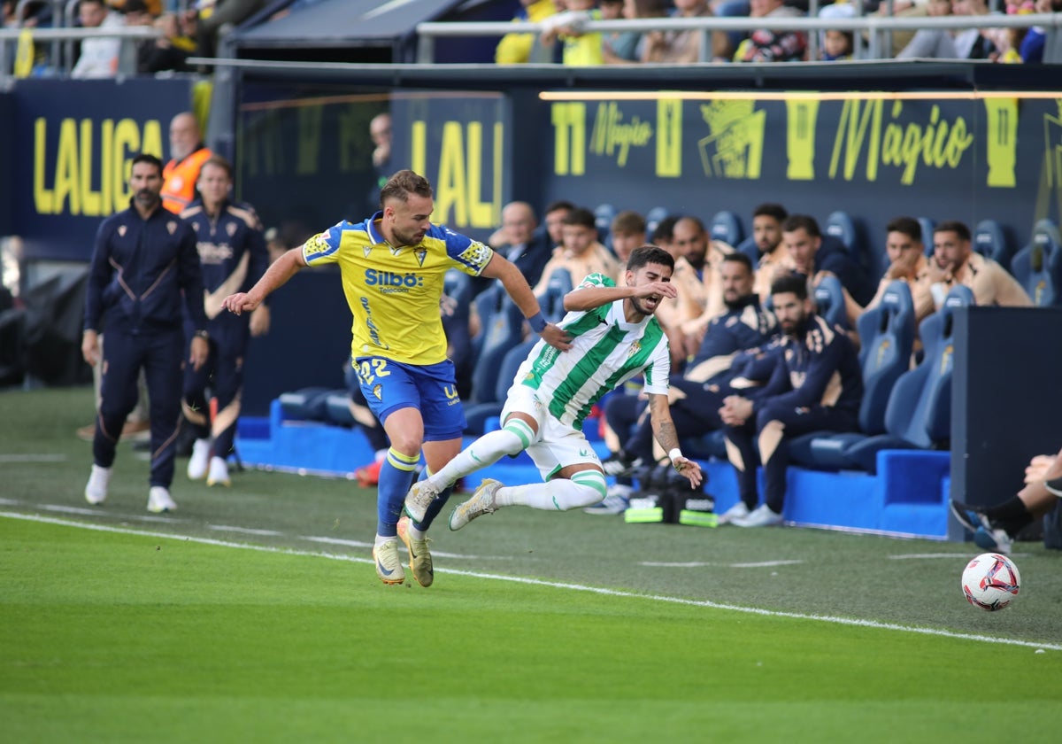 Javi Ontiveros, jugador del Cádiz CF.
