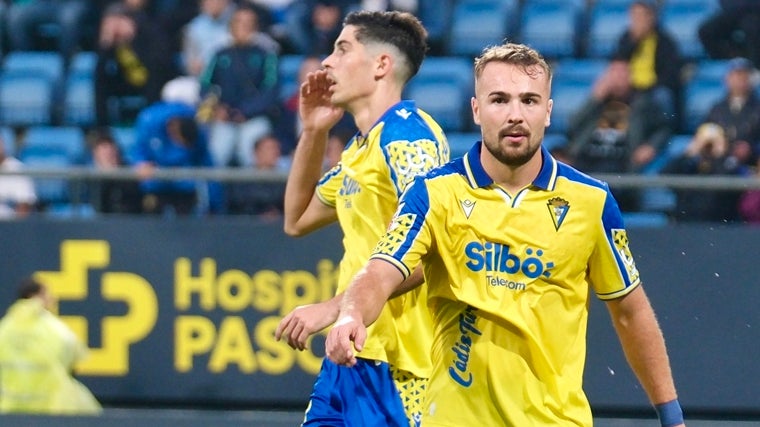 Javi Ontiveros fue el líder indiscutible del Cádiz CF la temporada pasada.