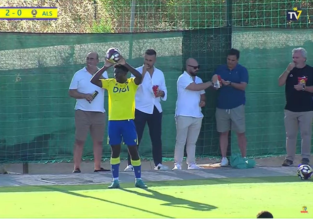 Juan Cala, Germán Beardo, Rafael Contreras y Manuel Vizcaíno, este pasado miércoles en un amistoso del Cádiz CF en Estepona.