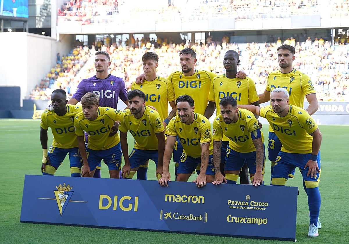 Once del Cádiz CF en el debut liguero