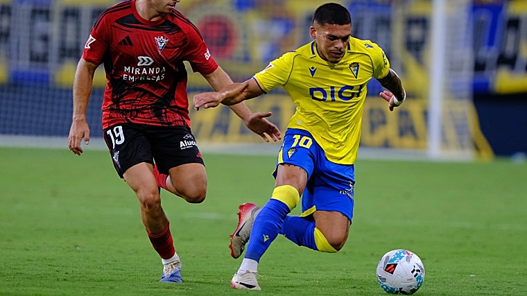 Brian Ocampo es el suplente del Cádiz CF con más minutos.