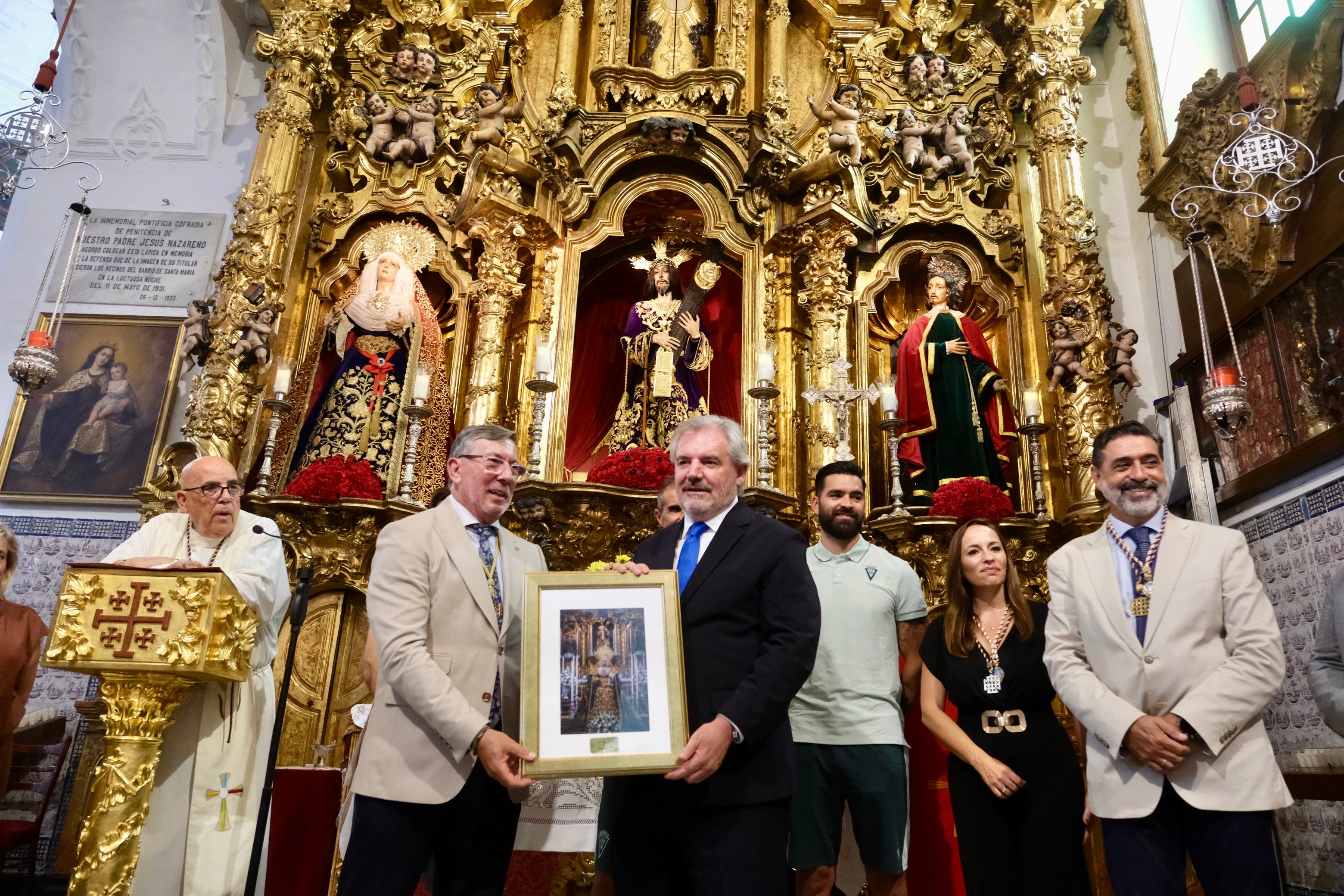 Las imágenes de la visita del Cádiz CF a la Patrona