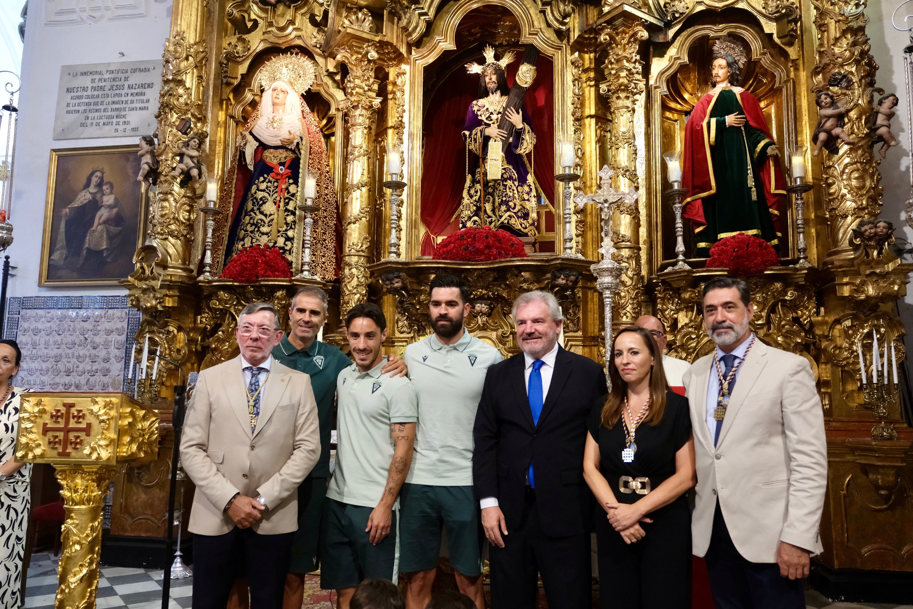 Las imágenes de la visita del Cádiz CF a la Patrona