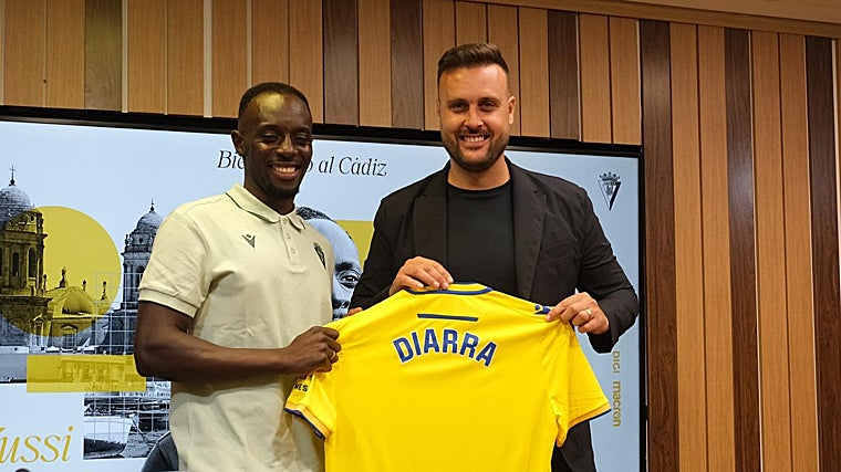 Juan Cala trabaja a fondo en los últimos días del mercado de fichajes.